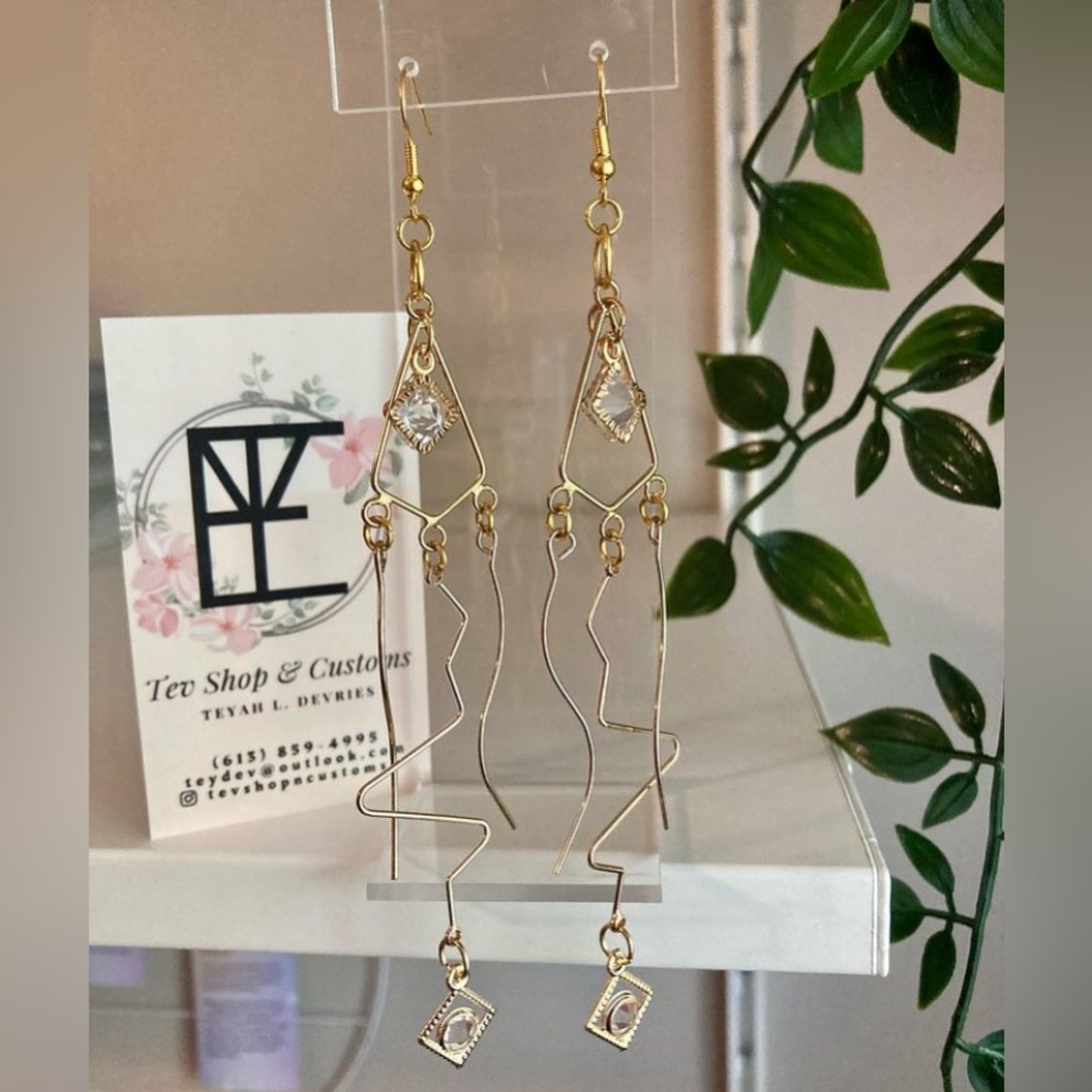 Dangly gold earrings! ***HANDMADE***